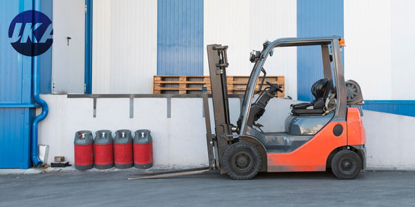 Forklift: Pesawat Angkut Jenis Alat Berat yang Vital dalam Industri